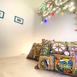 casa-vacanza-luminaria.palermohotels.org/